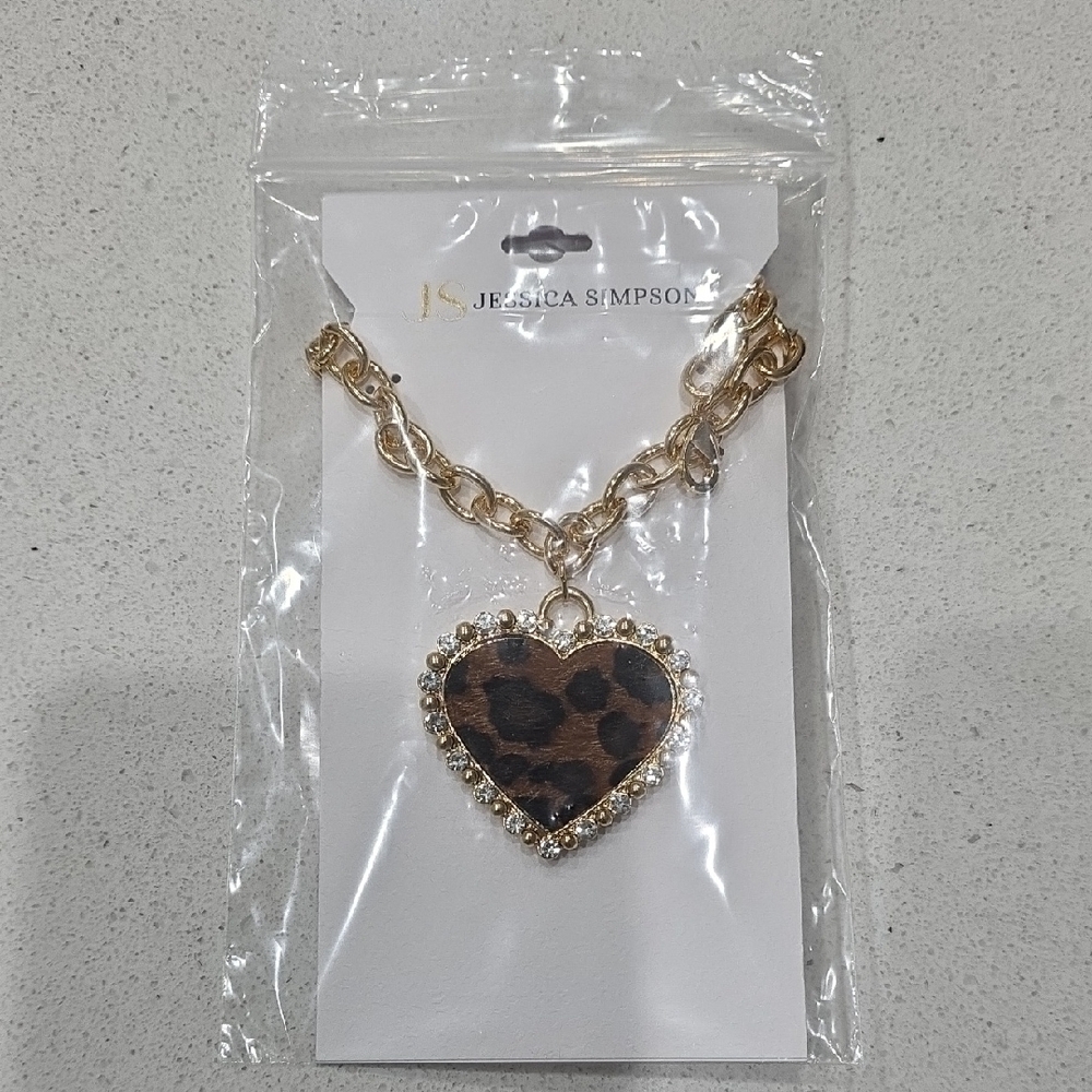 Jessica Simpson Gold Leopard Heart Pendant Necklace - Picture 6 of 7